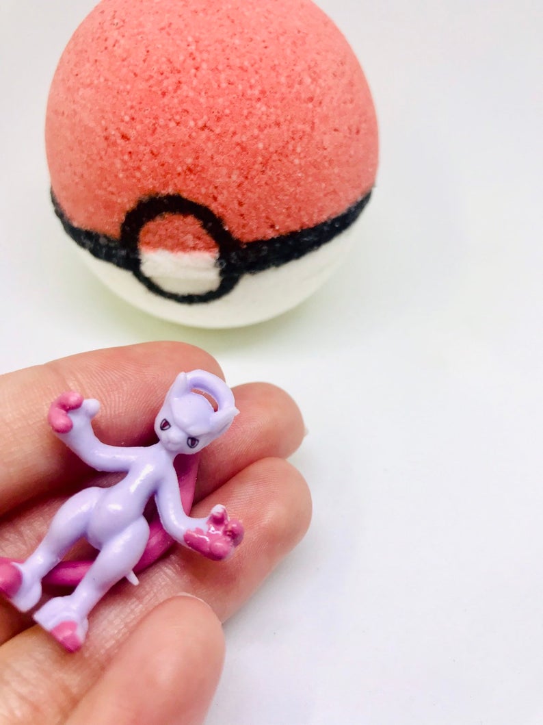 Poke-Bomb Toy Bath Bomb