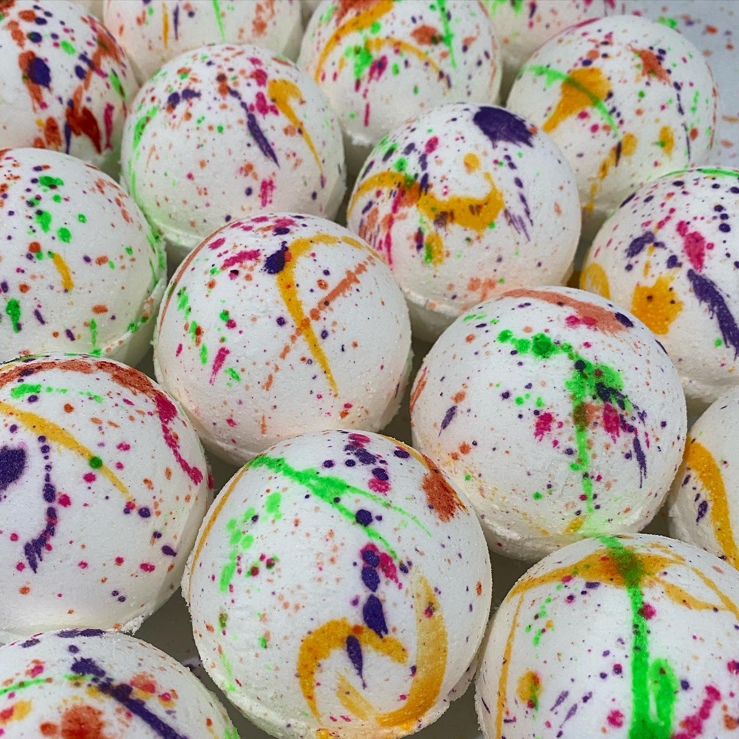 Confetti Blast Bath Bomb