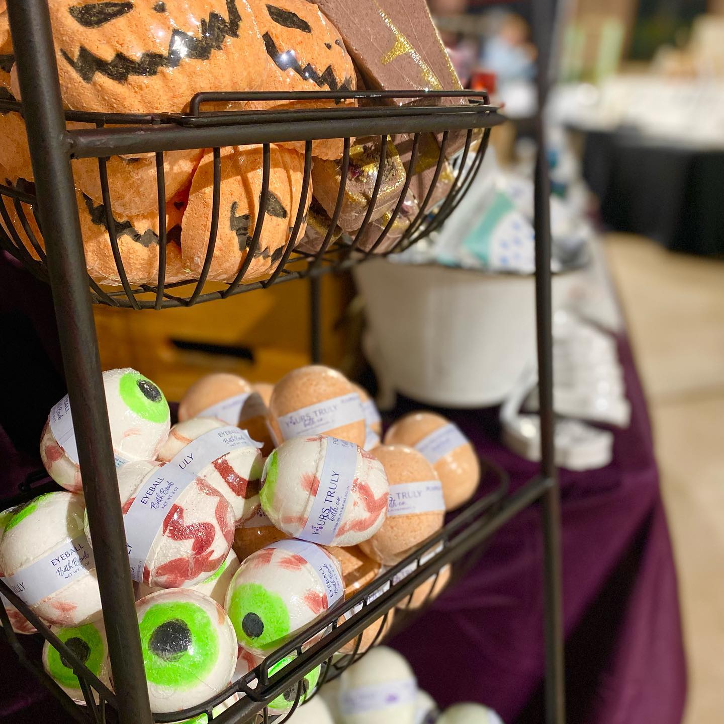 Jack-O-Lantern Bath Bomb