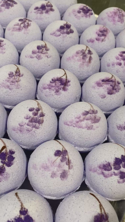 Blooming Lilac Bath Bomb